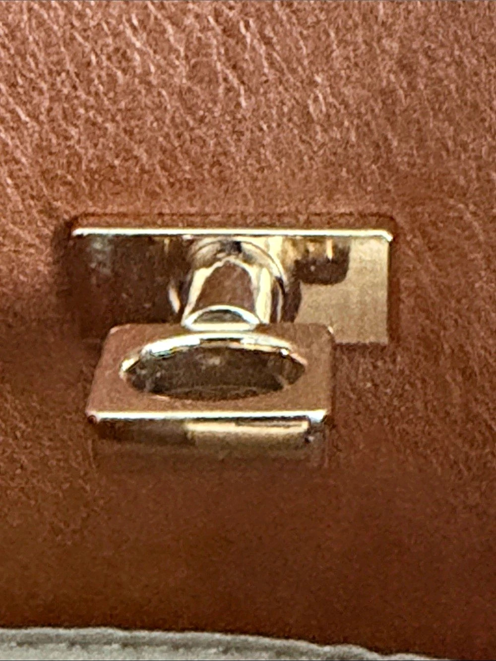 Darcy Marks London Brown tan cognac vegan approved LeatherTote straps 10 1/2” - Picture 16 of 17